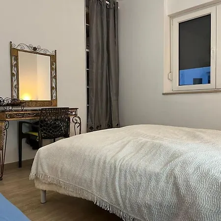 Holliday 200m From The At White Rocks, Сasa de vacaciones *