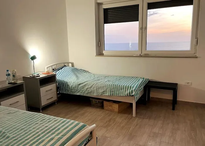 Holliday 200m From The At White Rocks, Сasa de vacaciones